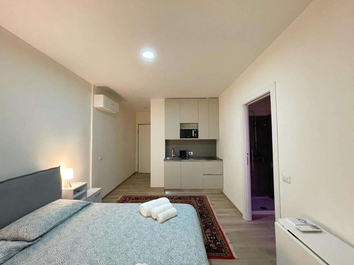 Extravaganza Room And Suite Apartment City Center Cagliari Exterior photo